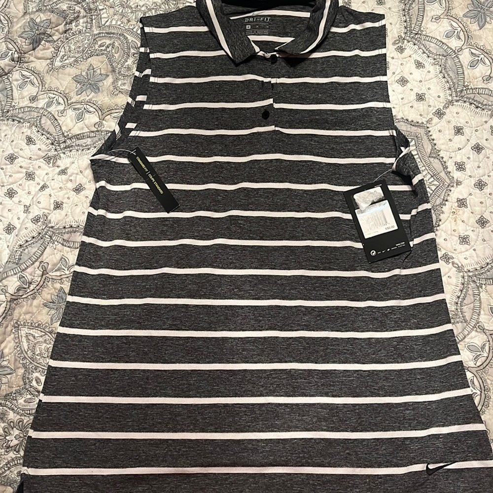 NWT NIKE dry fit sleeveless shirt Size Med